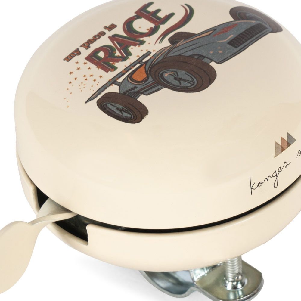 d29de0423e28437739e3278a578f7424