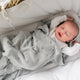LullaLove Openwork babyfilt 80x100 cm daisy Grey