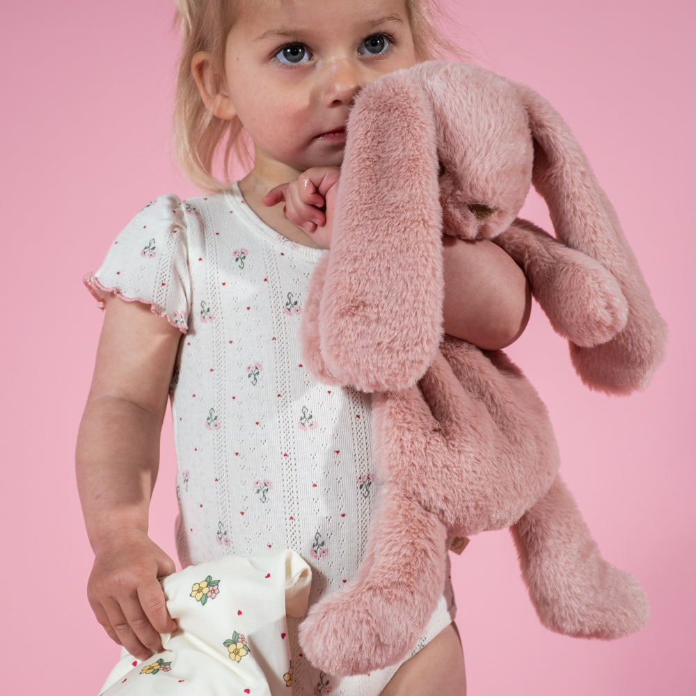 e97e6edba5dc95a4b7499bb600b8b83a